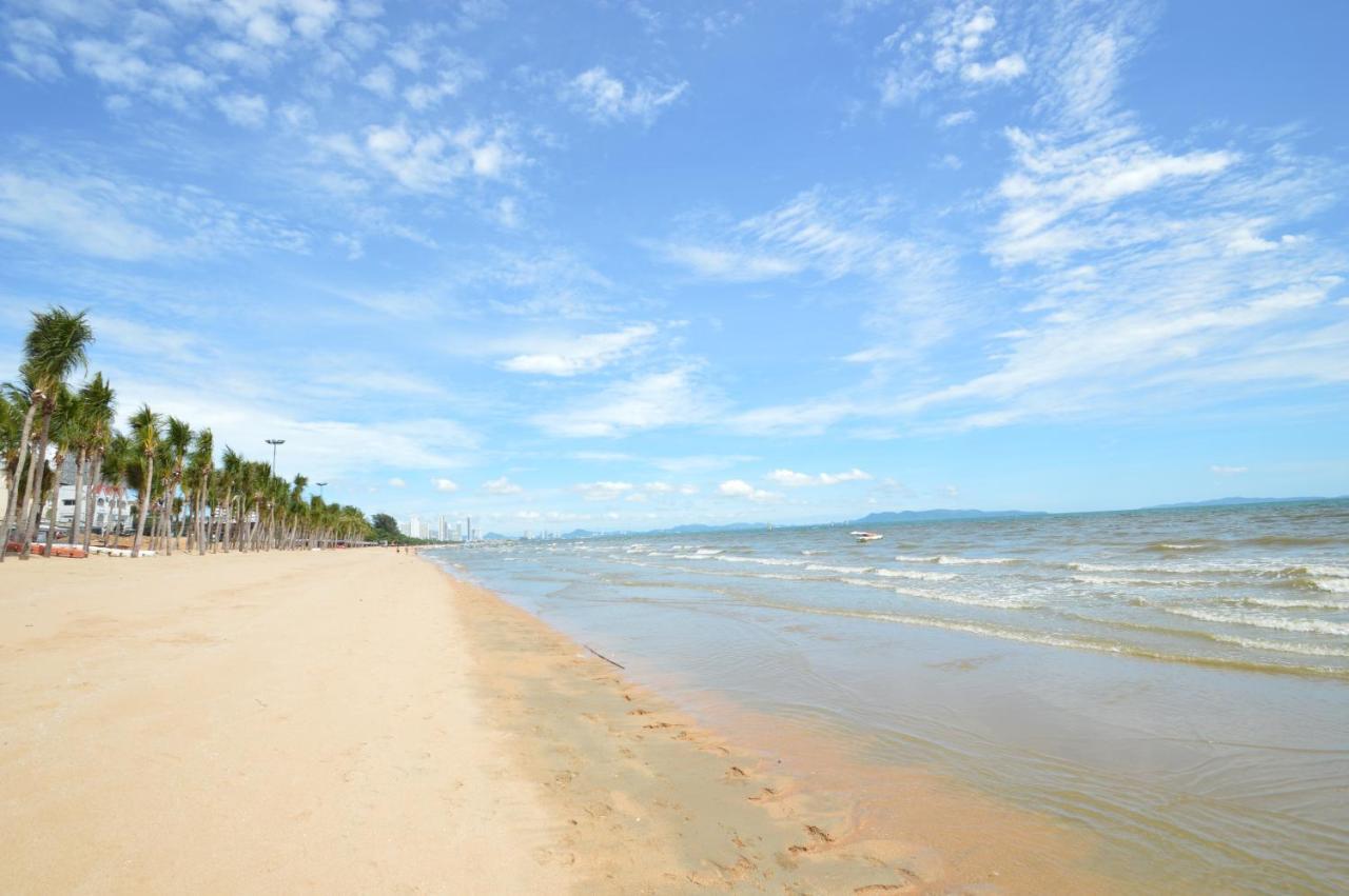 Happy Vikings - Beachfront Jomtien Beach Zewnętrze zdjęcie